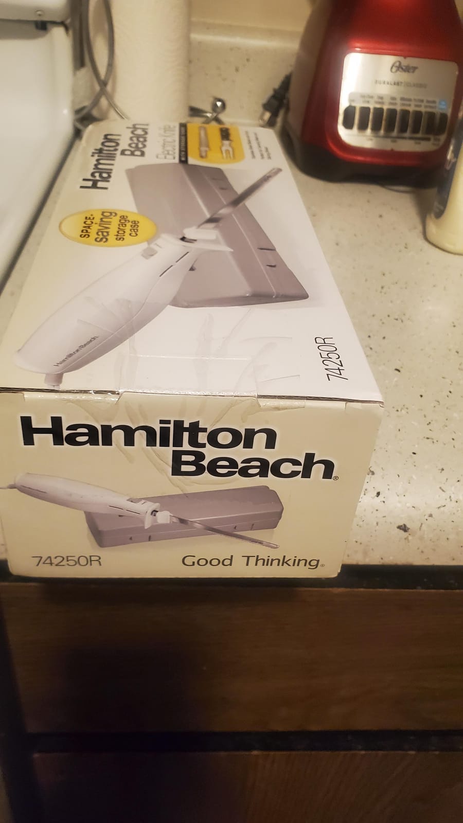 Hamilton Beach Electric Knife Set for Carving Meats, Poultry, Bread, Crafting Foam & More, Reciprocating Serrated Stainless Steel Blades, Ergonomic Design Storage Case + Fork Included, 5Ft Cord, White customer photo 1