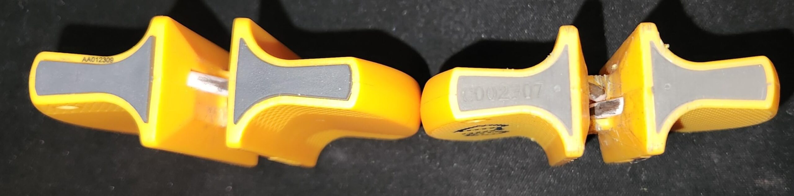 Smith's CCKS 2-Step Knife Sharpener - Yellow - 2-Step Preset Coarse & Fine Slots - Outdoor Handheld Knife Sharpener - Fishing, Hunting, Fillet, Pocket Knives - Compact Plastic Portable Keychain Tool customer photo 1