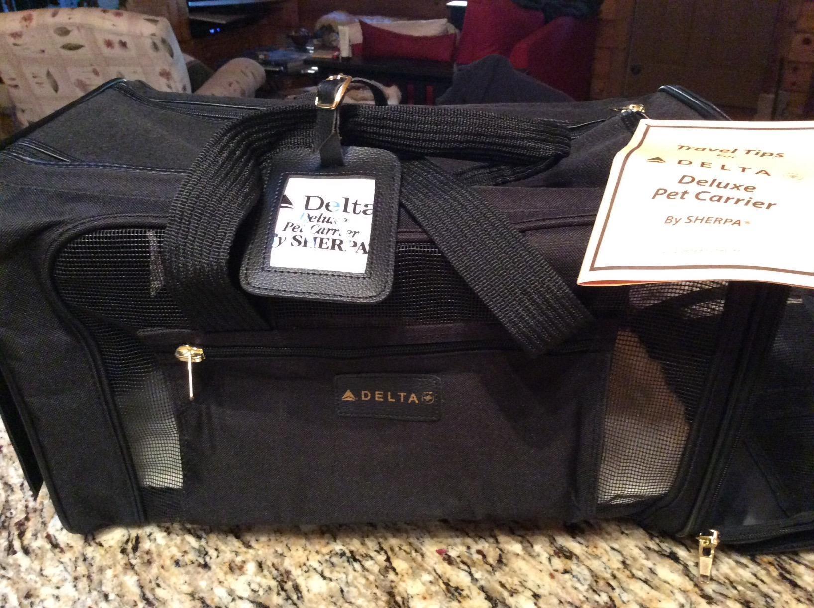 Sherpa Delta Airlines Travel Pet Carrier, Airline Approved & Guaranteed On Board - Black, Medium customer photo 2