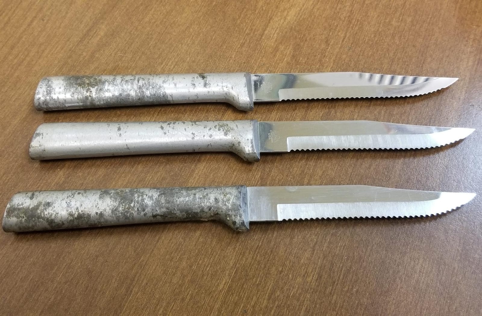 RADA Cutlery Six Serrated Steak Knife Set (S6S), Silver customer photo 2