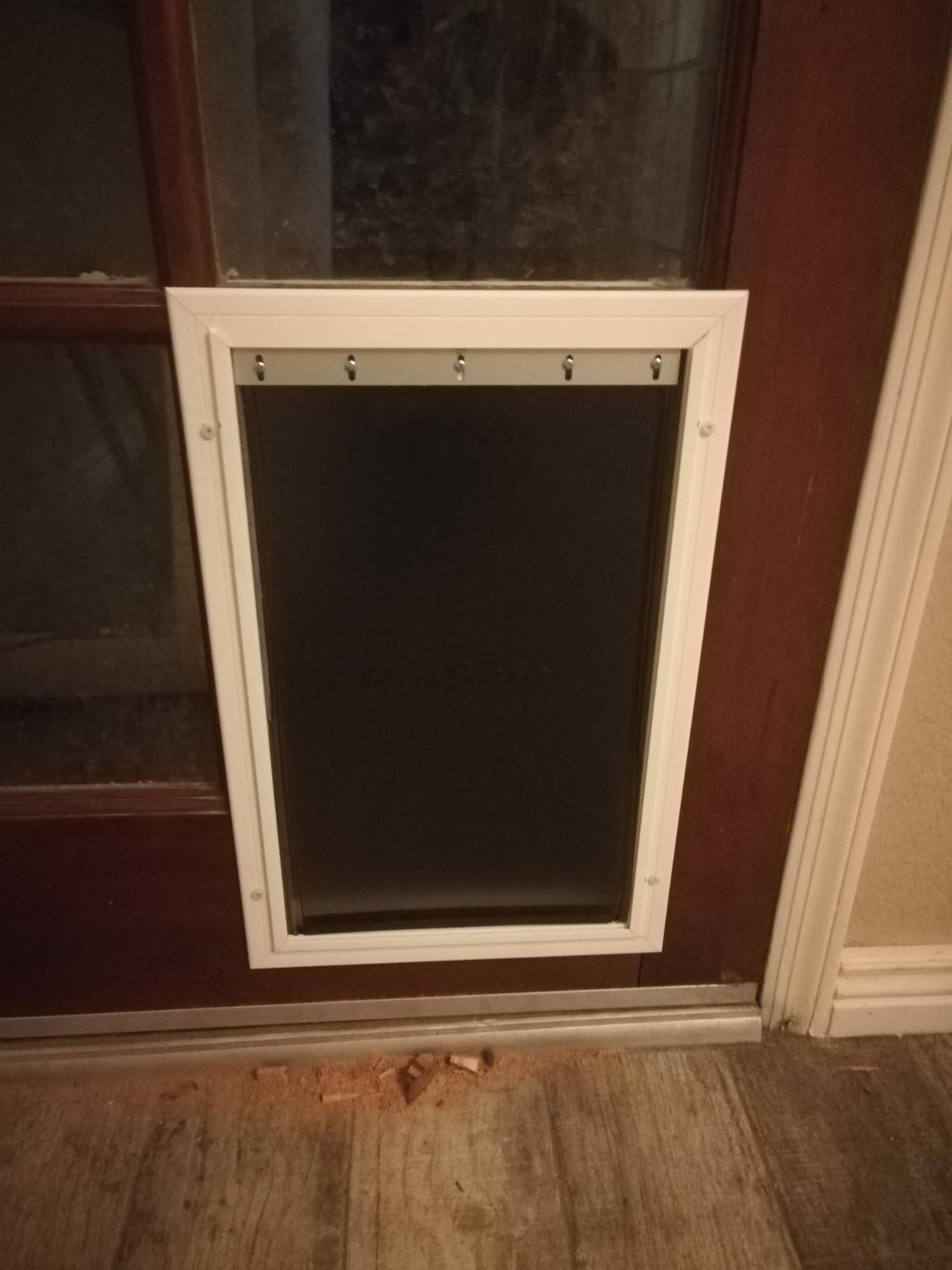 PetSafe Freedom Aluminum Pet Door, Vinyl Flap, Up to 220 lb, X-Large, White customer photo 1