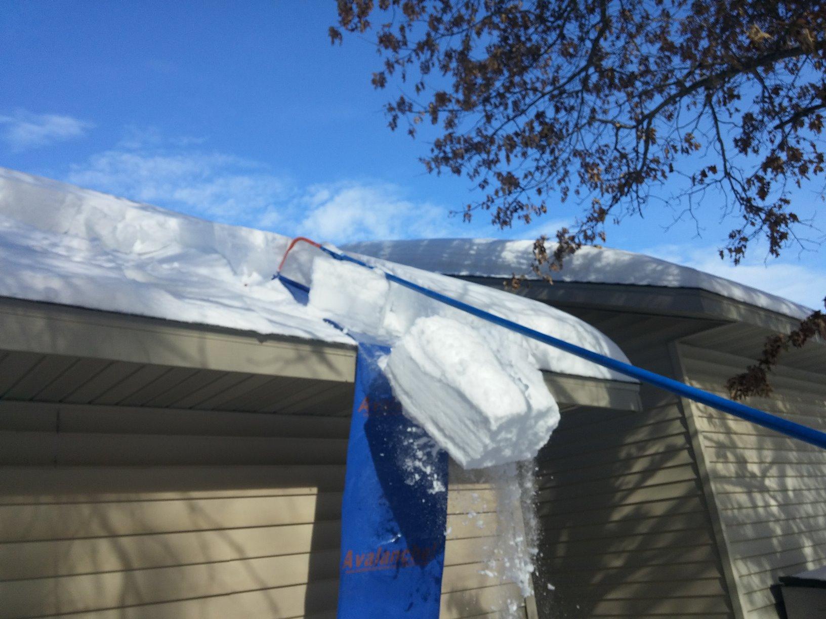 Avalanche! Roof Snow Rake, Snow Removal Tool, Assembled in the USA customer photo 2