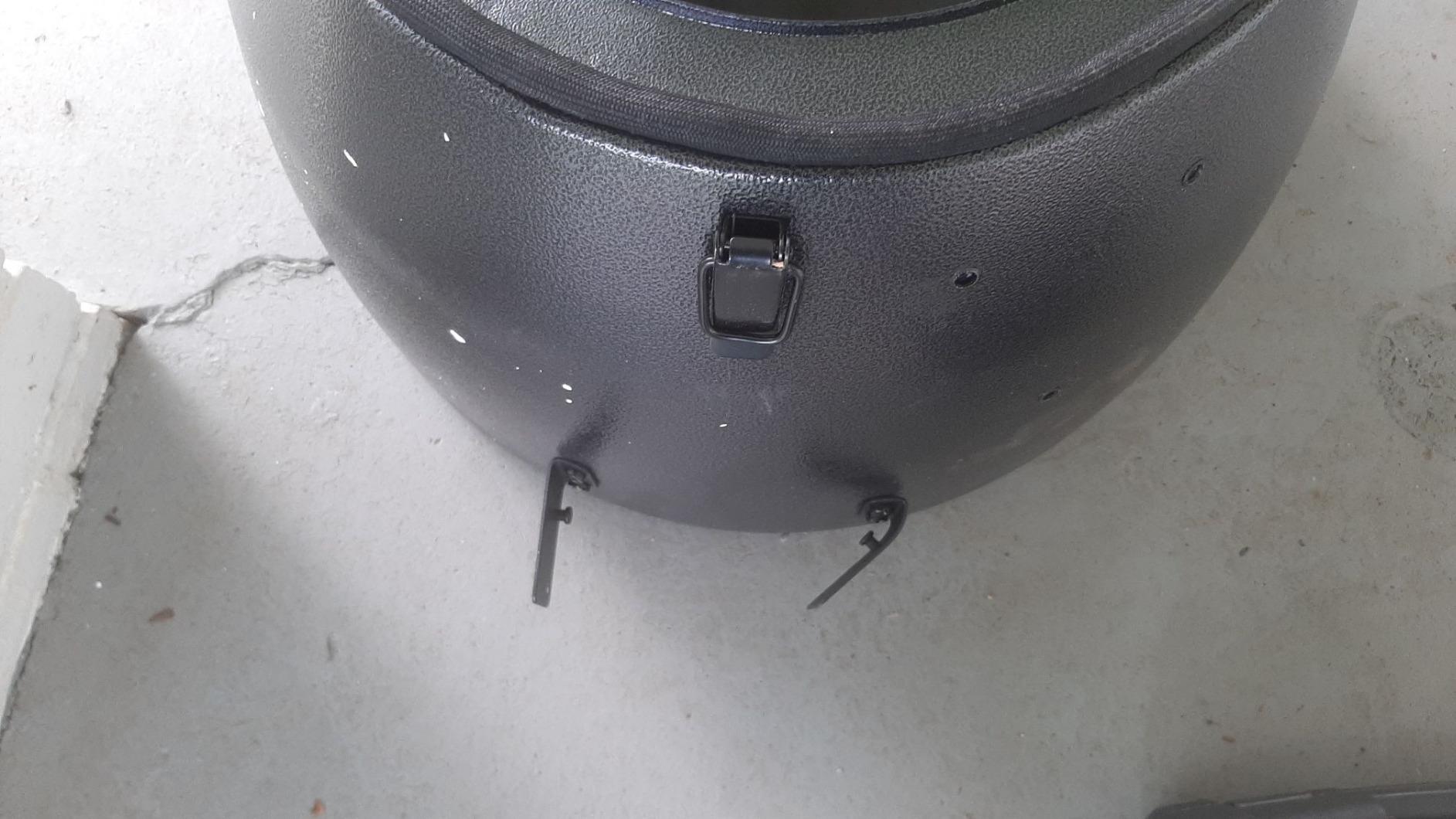 Char-Griller AKORN 20-Inch Kamado Charcoal Grill and Smoker, Triple-Wall Insulated Steel with Cast Iron Grates, Warming Rack and EasyDump Ash Pan, 445 Sq. In. Cooking Area, Graphite customer photo 2