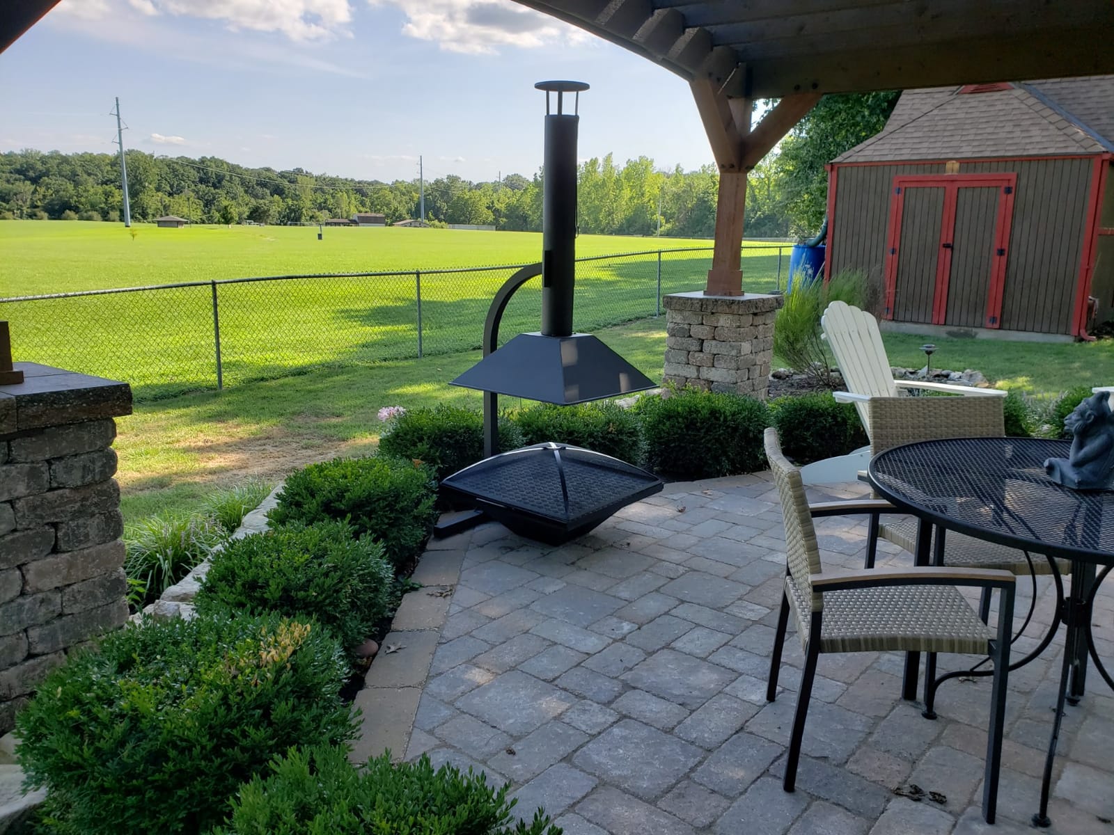 Sunnydaze Heavy Duty Square Fire Pit Screen Cover, Assembly-Free, 24