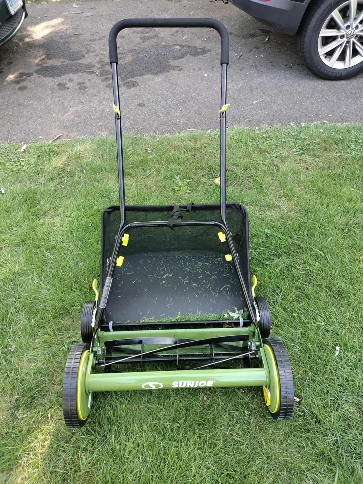 Sun Joe Manual Push Reel Lawn Mower with 9 Adjustable Positions, 14-Inch Cutting Width - Heavy-Duty Yard Trimming Machine for Gardening Care and Maintenance, MJ503M customer photo 1