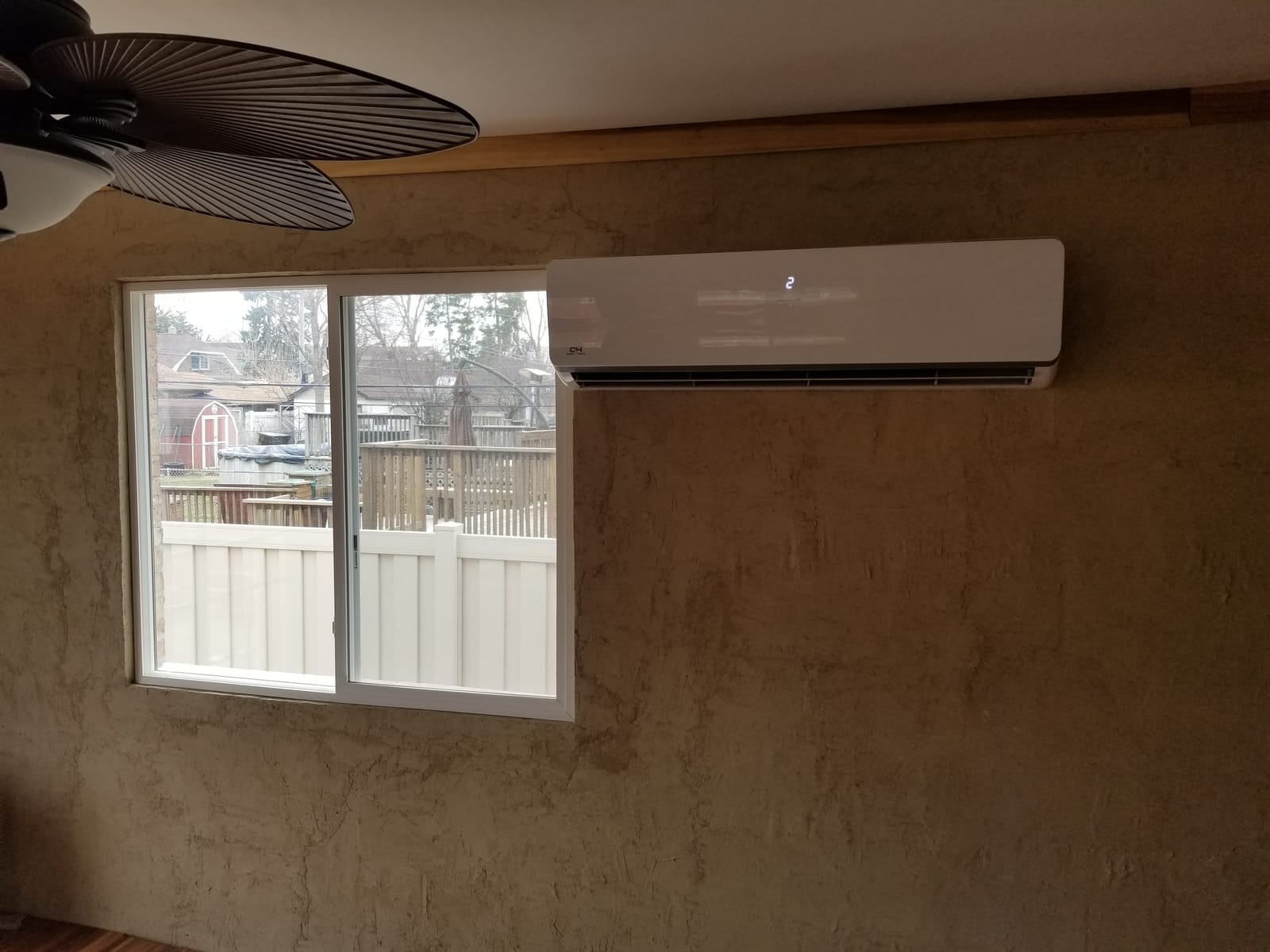 Cooper & Hunter 24,000 BTU 230V Hyper Heat Mini Split, 22.3 SEER2 customer photo 1