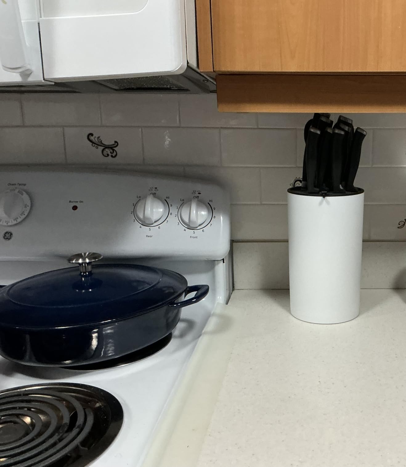 OOU Universal Knife Block Holder Without Knives, Round Kitchen Knife Holder, Detachable Knife Storage for Easy Cleaning-Black customer photo 2