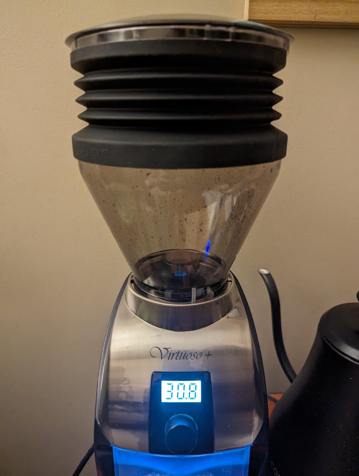Baratza Virtuoso+ Coffee Grinder ZCG587BLK, Black customer photo 1