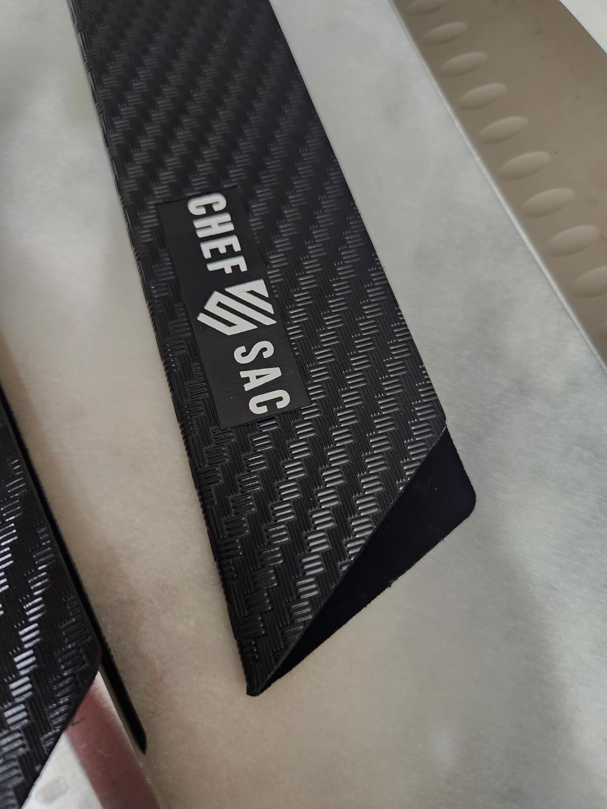 Chef Sac Knife Edge Guards | Universal Knife Cover & Professional Knife Protector | Durable BPA-Free ABS Plastic Knife Guards | Gentle Non-Scratch Felt Lining Chef Knife Sheath (1-Pack) customer photo 2