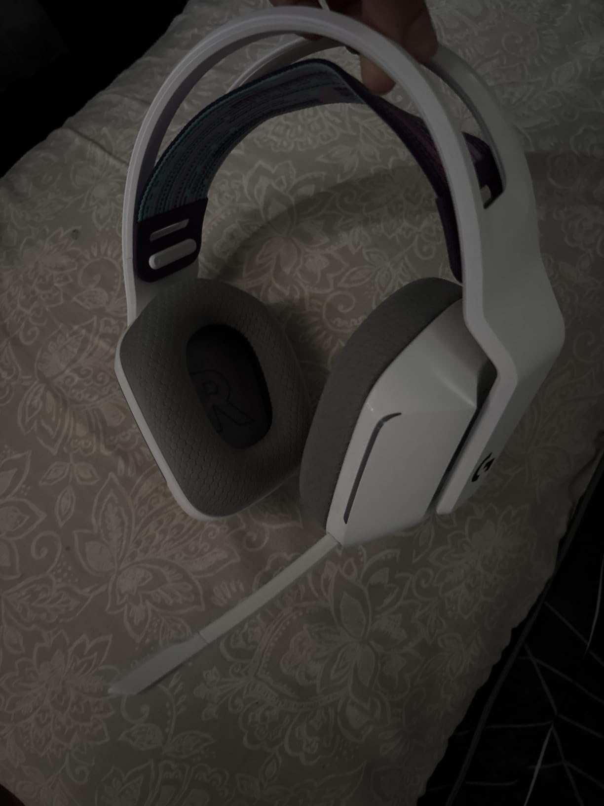 Logitech G733 Lightspeed Wireless Gaming Headset - Black customer photo 1