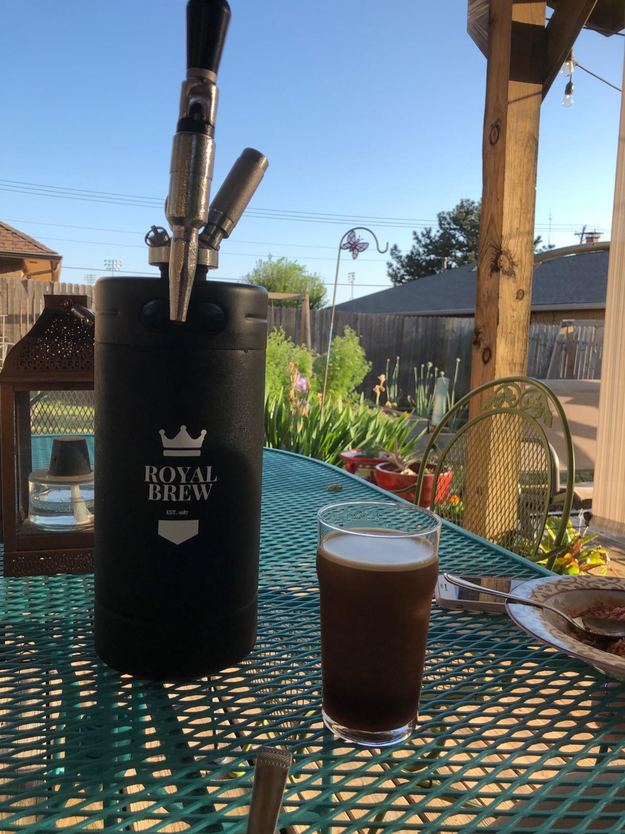 Royal Brew Nitro Cold Brew Coffee Maker, 128 oz Extra Large Home Keg Black customer photo 1