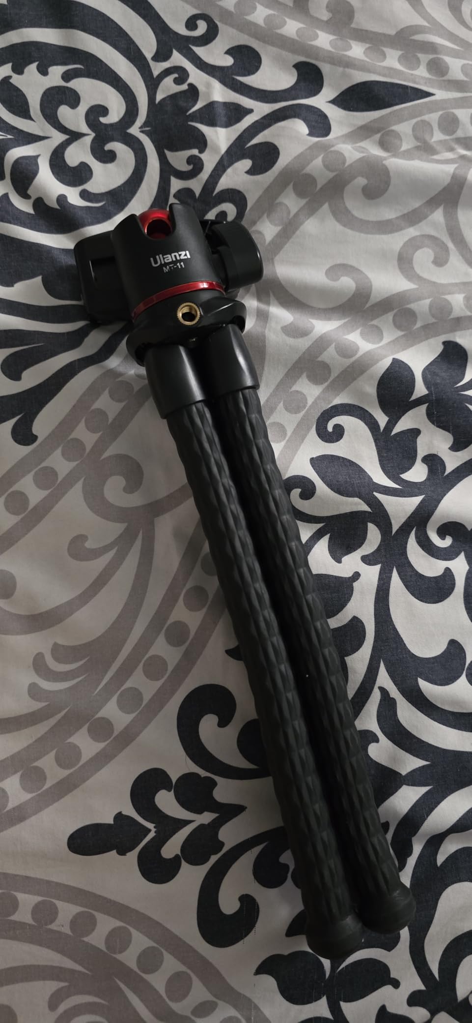 ULANZI Camera Tripod, Mini Flexible Phone Stand w Hidden Phone Holder customer photo 1
