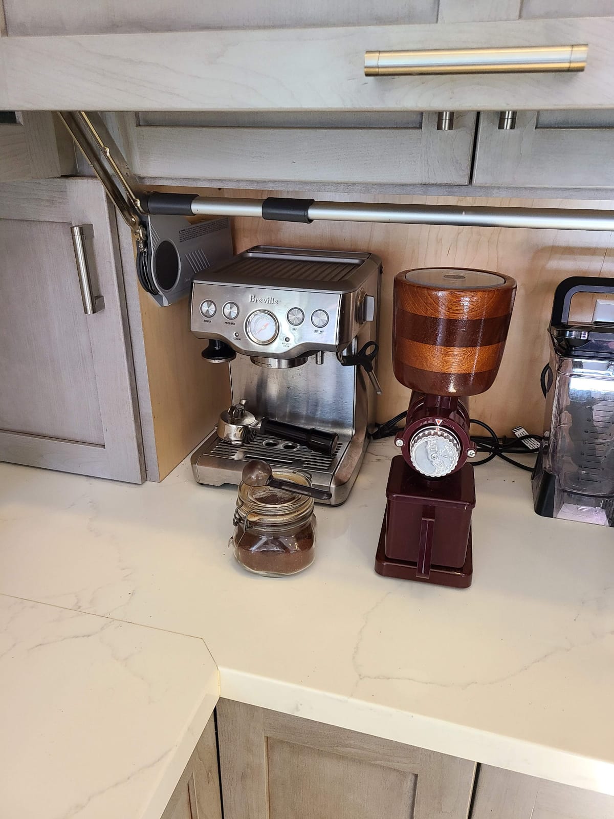 Huanyu 60mm Flat Burr Coffee Grinder, 8 Grind Settings for Home Brew Black customer photo 1