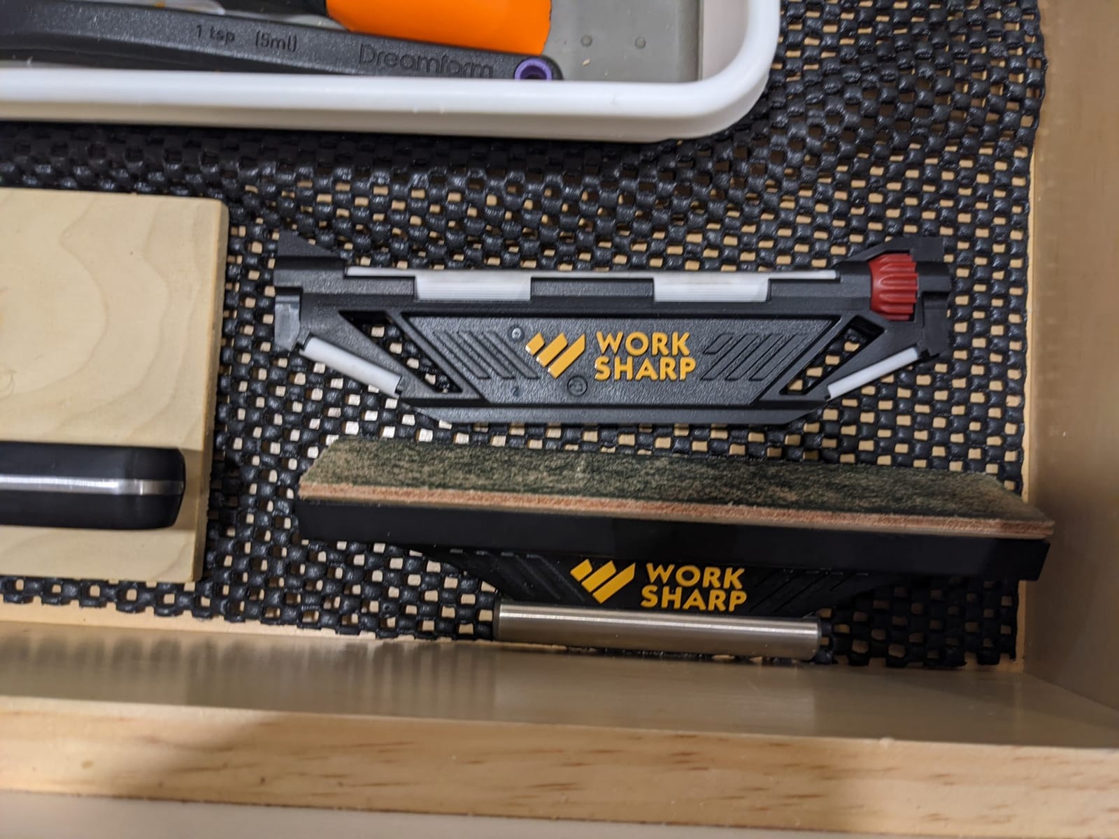 Work Sharp Benchstone Knife Sharpener, 3 sided for faster manual pocket or hunting knife sharpening customer photo 1