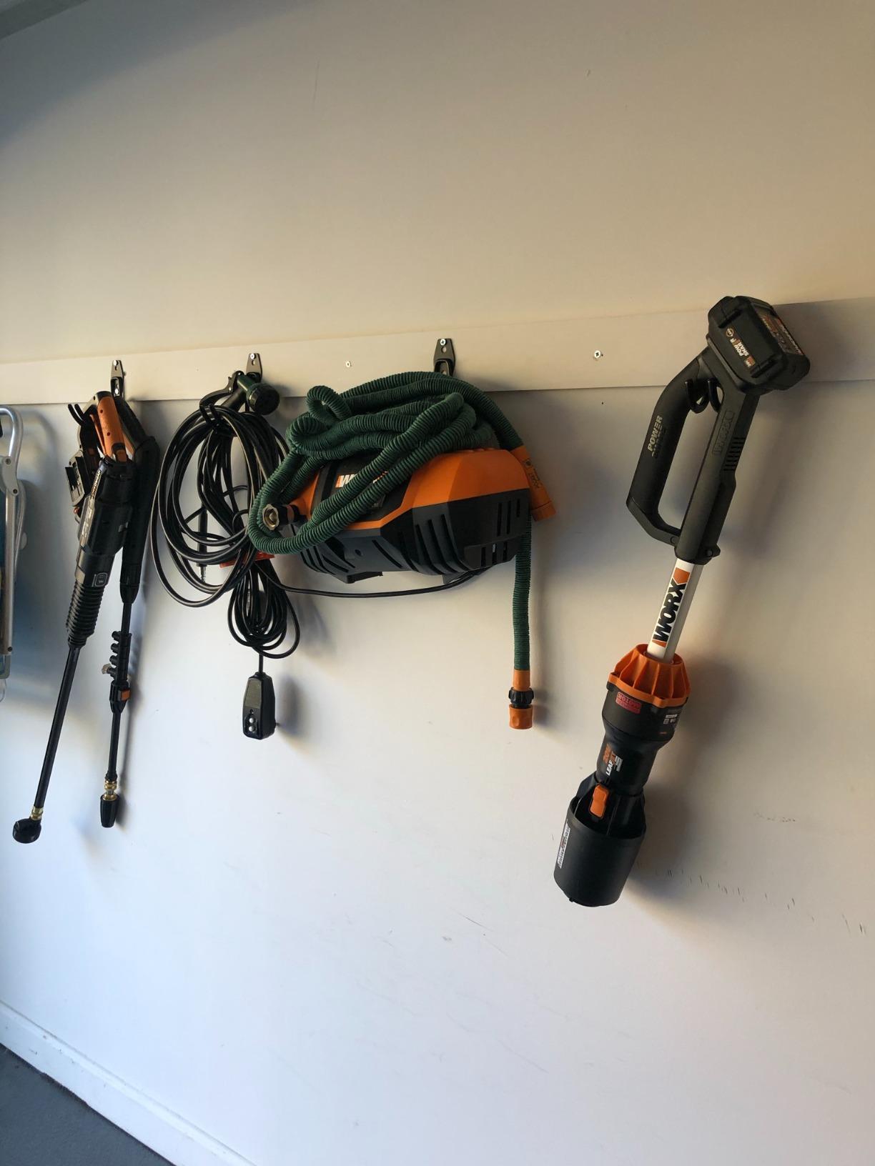 WORX Cordless Leaf Blower, 20V Electric Blower for Leaf Removal, WG543 customer photo 2