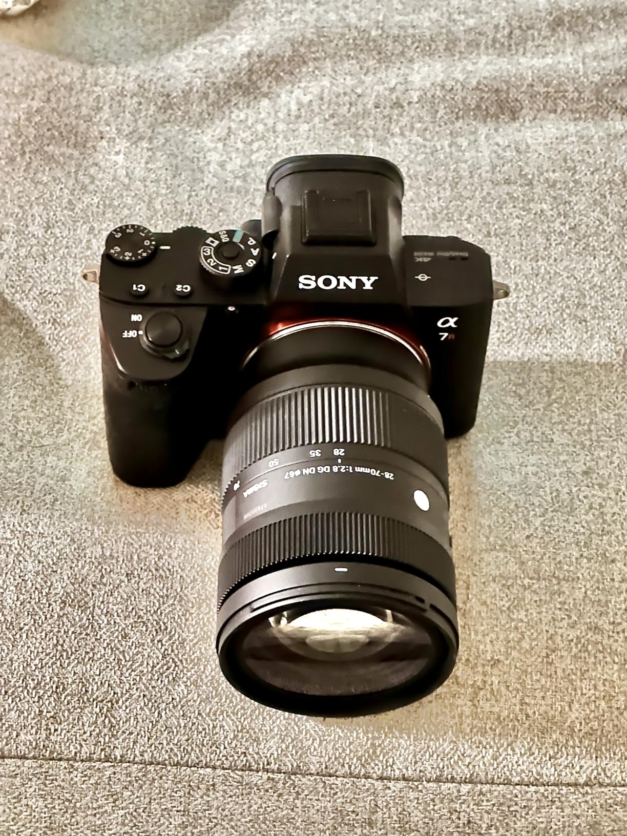 Sigma 28-70mm F2.8 DG DN for Sony E Black customer photo 2
