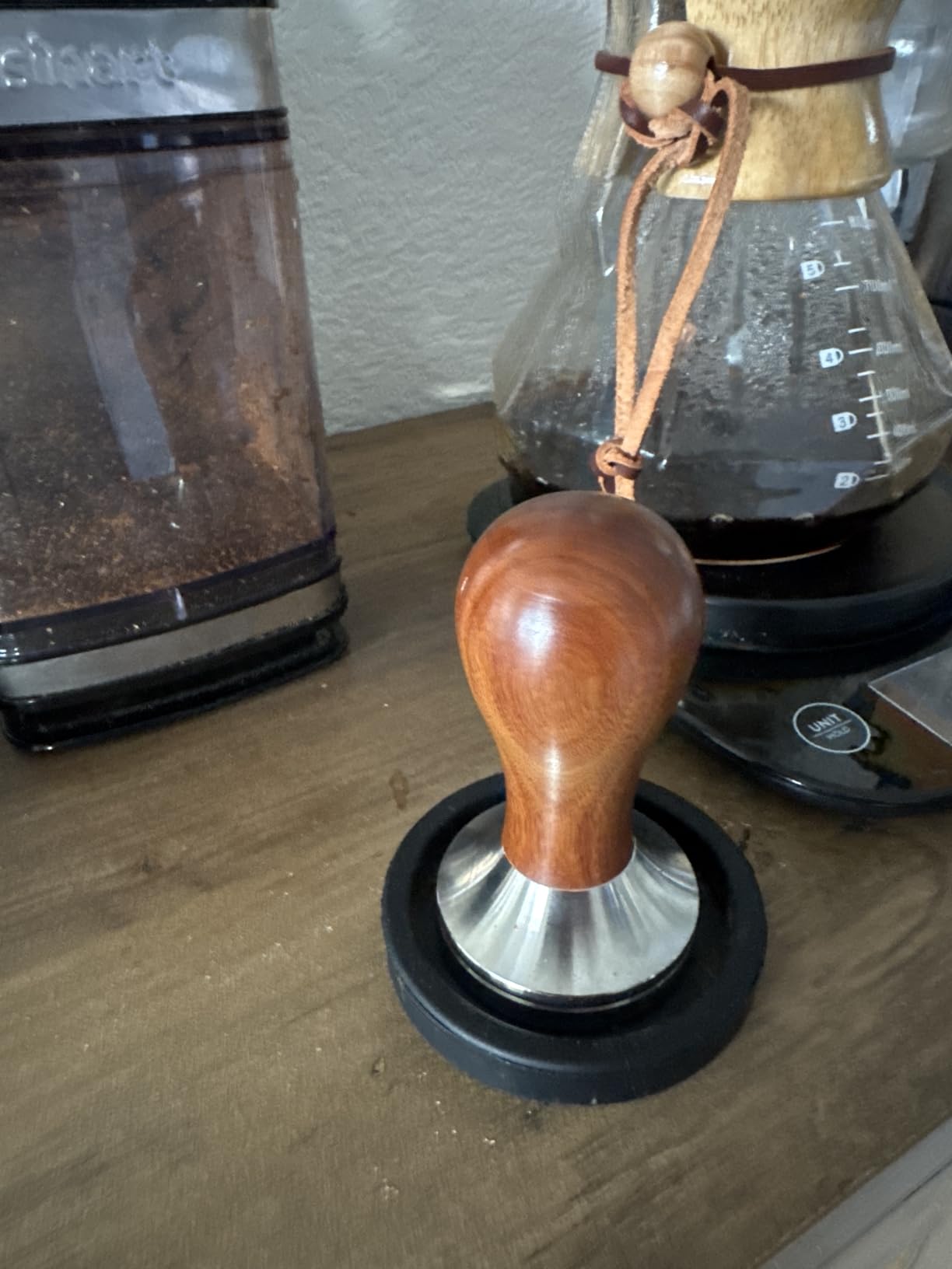 Coffee Tamper Espresso Press with Tamper Mat 304 Stainless Steel Flat Base Wooden Handle for Coffee Grounds Barista Espresso Machines Accessory (51MM) customer photo 1