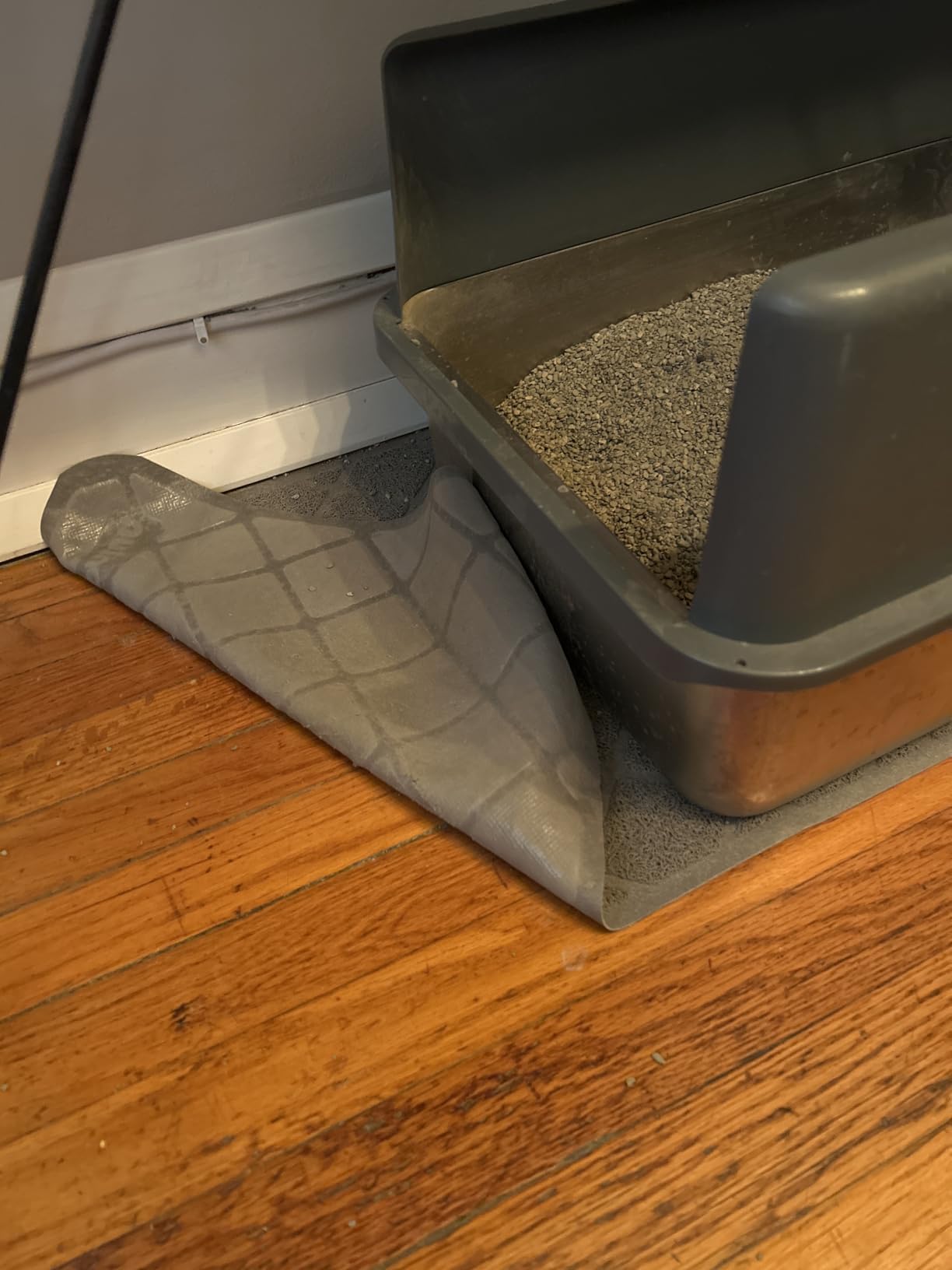 Conlun Cat Litter Mat Litter Trapping Mat, Premium Durable PVC Grid Mesh with Scatter Control, Non-slip, Less Waste Cat Litter Box Mat, Soft on Kitty’s Paws, Urine Waterproof, 24