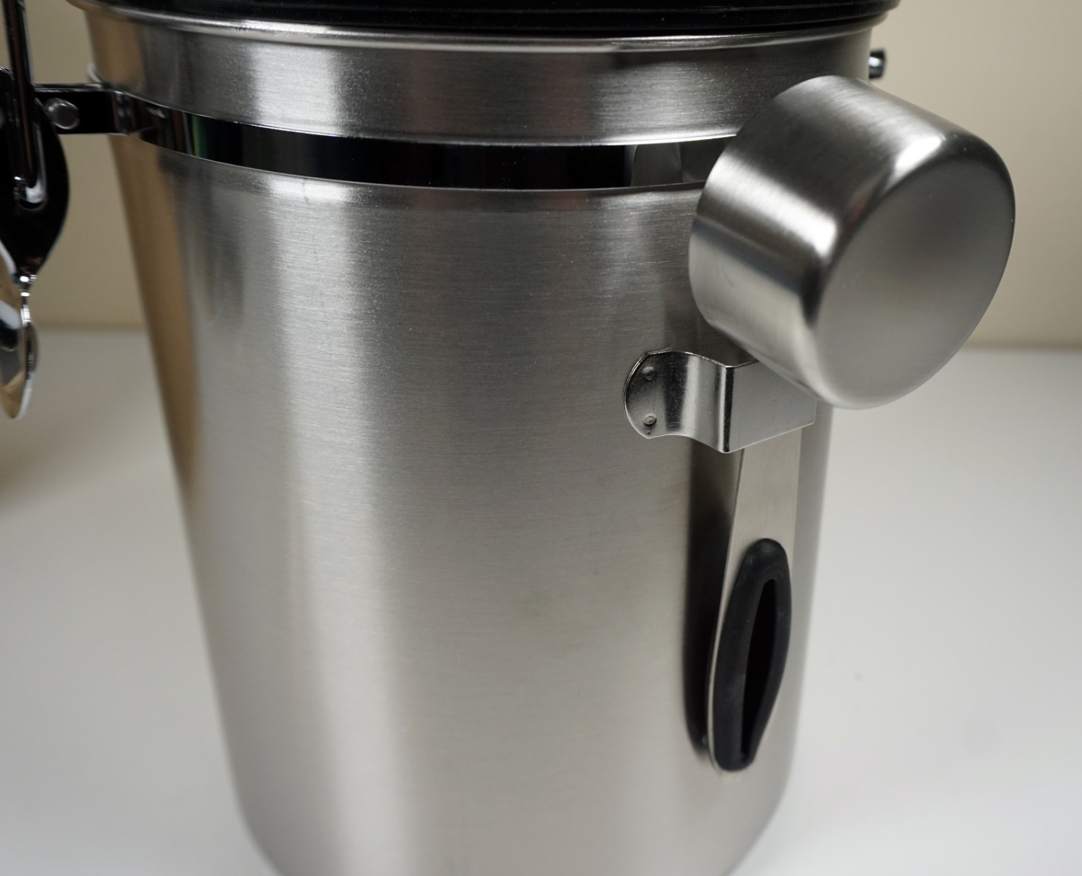 BISNIE 39OZ Coffee Canister, Coffee Container Airtight for Ground and Bean customer photo 1