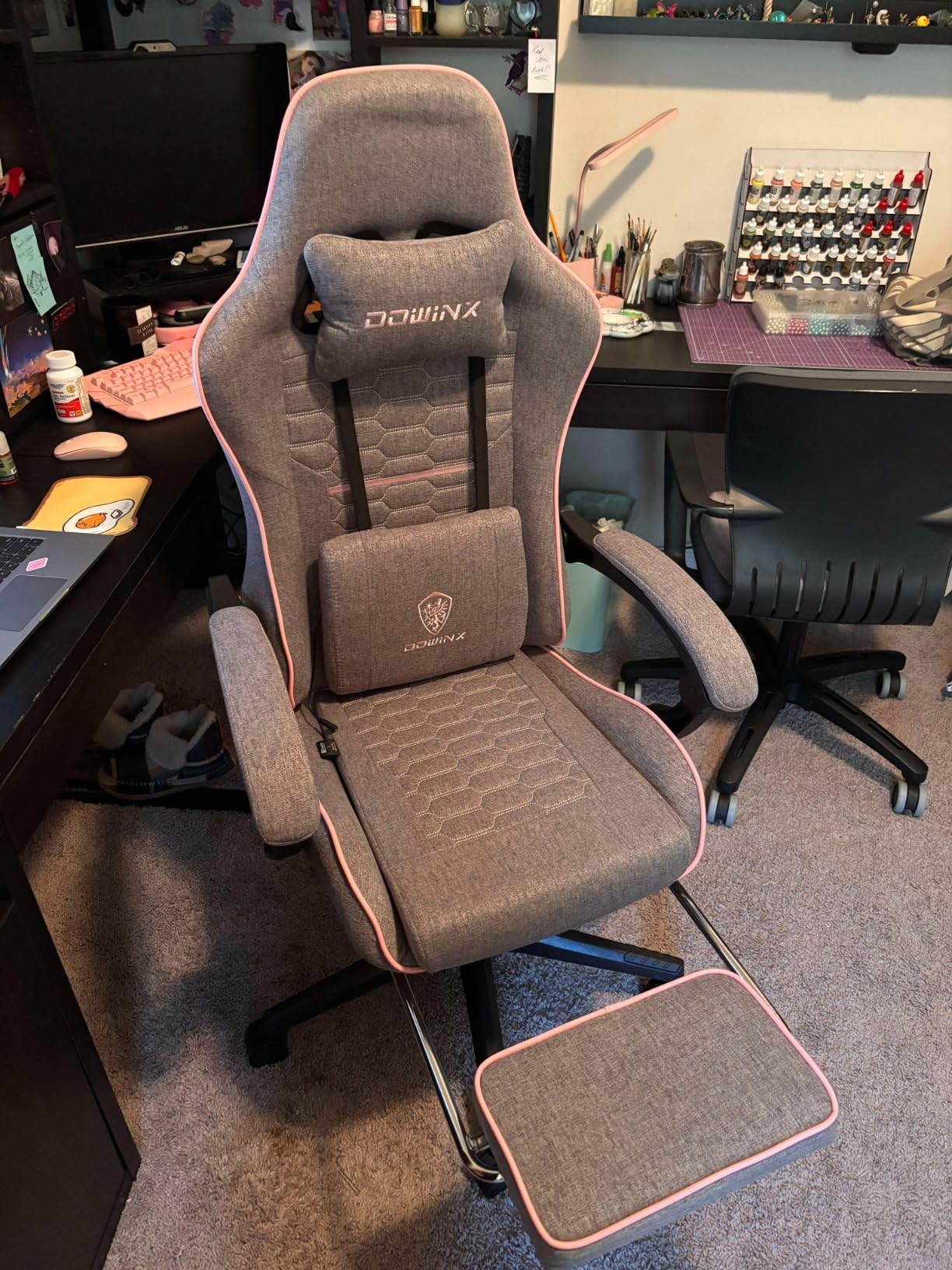 Dowinx Gaming Chair Fabric with Pocket Spring Cushion, Massage Game Chair Cloth with Headrest, Ergonomic Computer Chair with Footrest 290LBS, Black and Grey customer photo 1