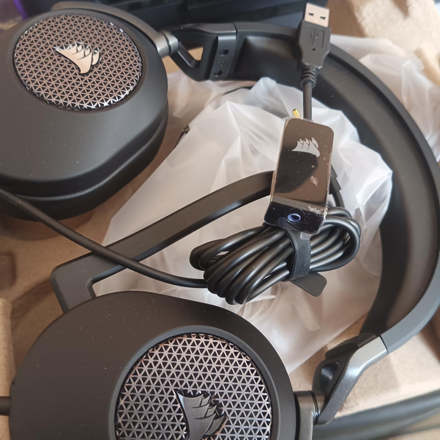 Corsair HS65 Surround Wired 3.5mm PC PS5 Xbox Switch Gaming Headset – Black customer photo 1