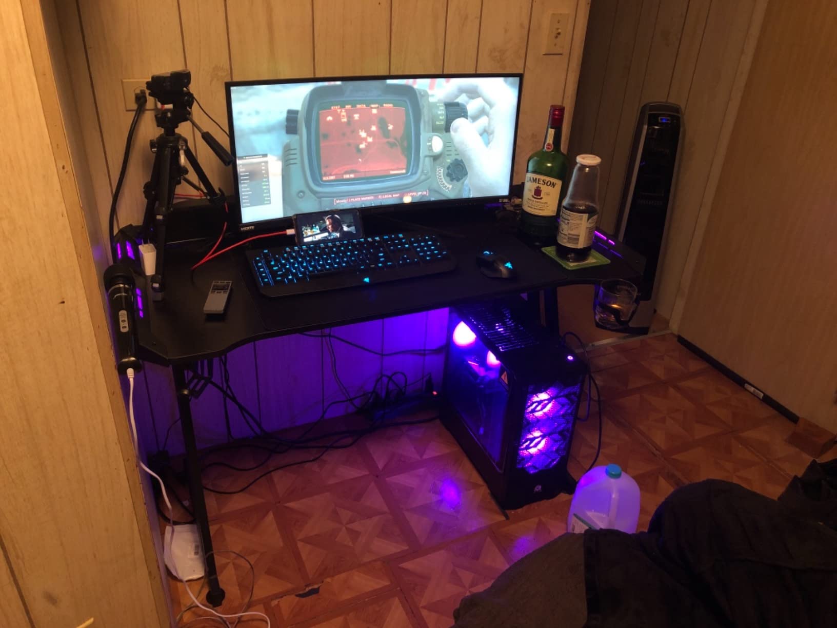 HLDIRECT 55 Inch Gaming Desk Z Shaped Carbon Fiber Computer Desk with LED customer photo 2