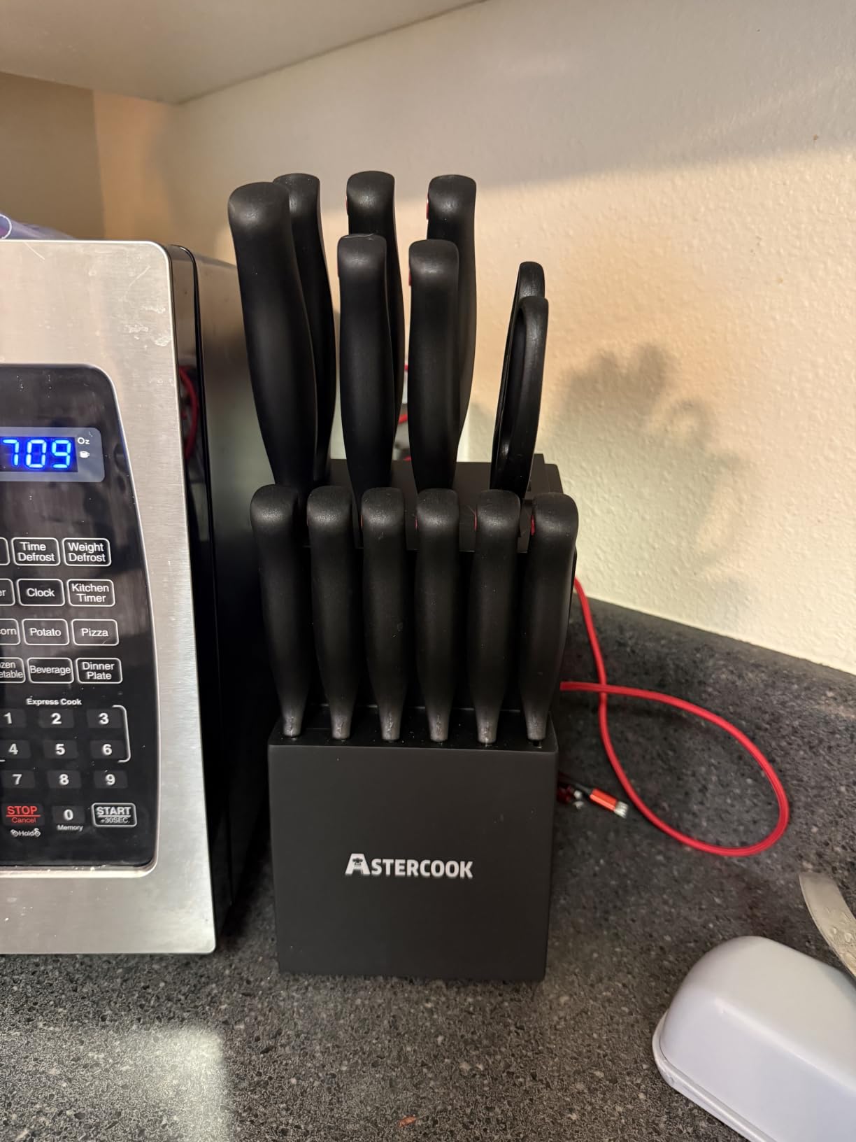 Astercook Knife Set for Kitchen with Block and Sharpener 15pcs German customer photo 2
