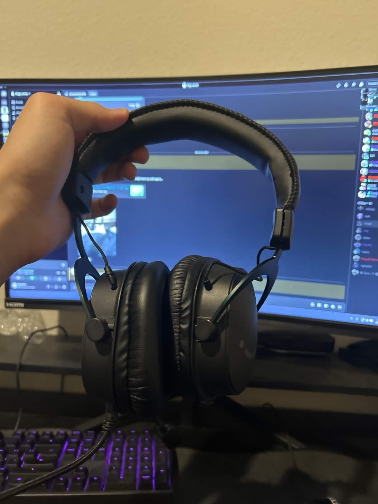 FIFINE H9 Wired Gaming Headset with Microphone, 3.5mm and USB Connectivity customer photo 1