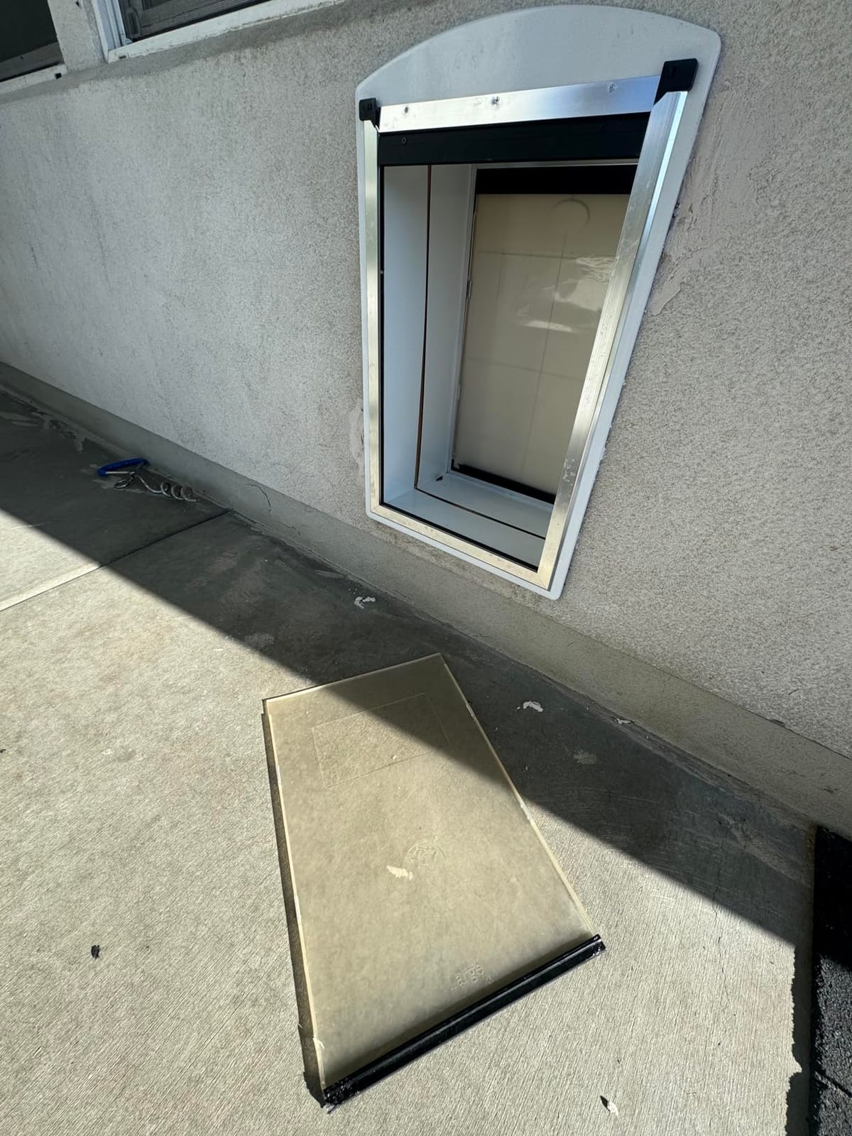 Large Dog Door for Wall, Weatherproof Steel Pet Entry Door customer photo 2