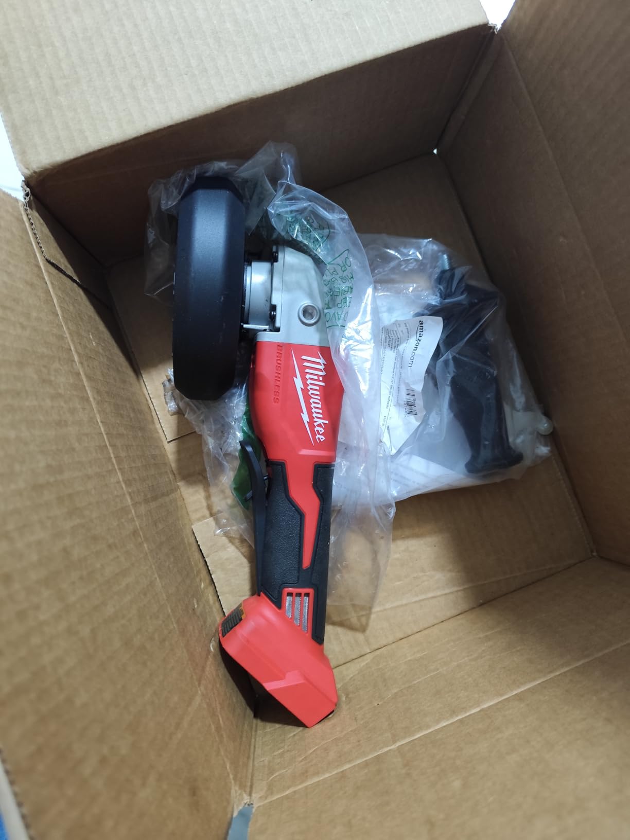 Milwaukee Electric - M18TRADE BRUSHLESS 4-1/2 / 5 Cut-Off Grinder customer photo 2