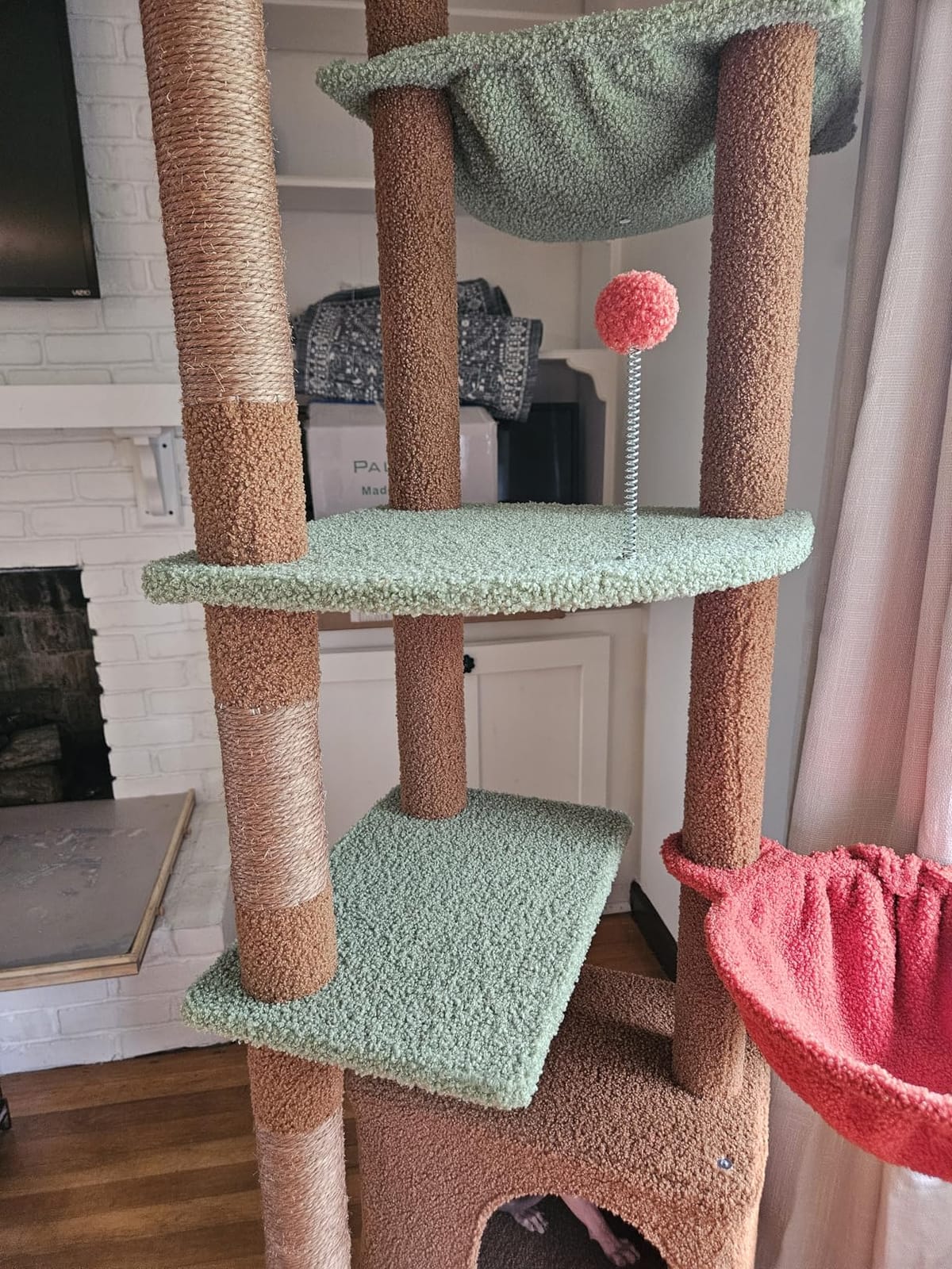 PEQULTI Floor to Ceiling Cat Tree Tower, Height Adjustable 230-252cm, Green customer photo 2