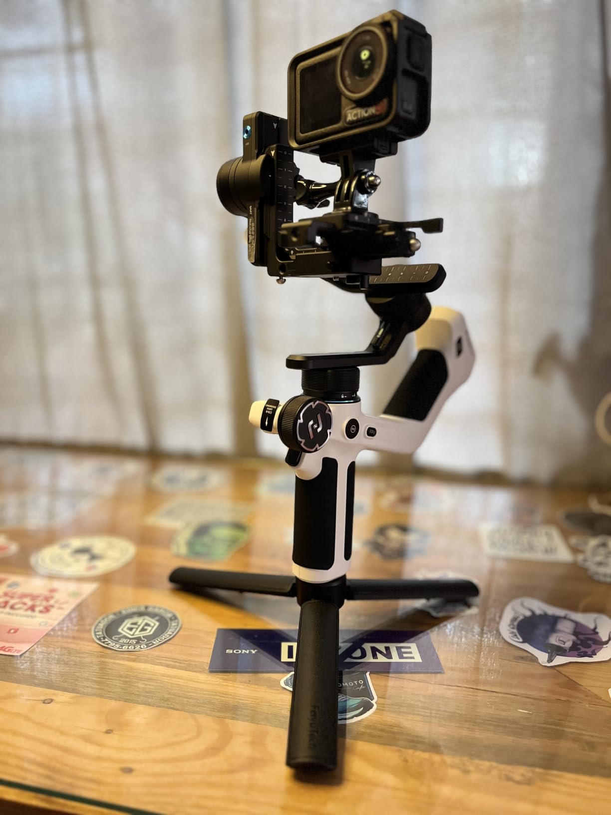 FeiyuTech Official SCORP Mini 2 Kit Gimbal,3-Axis Camera Stabilizer with AI Tracker Fill Light,1,3IN Touch Sreen, for Mirrorless Camera,Smartphone,Action Camera,with Carrying Case,Extension Rod,White customer photo 1
