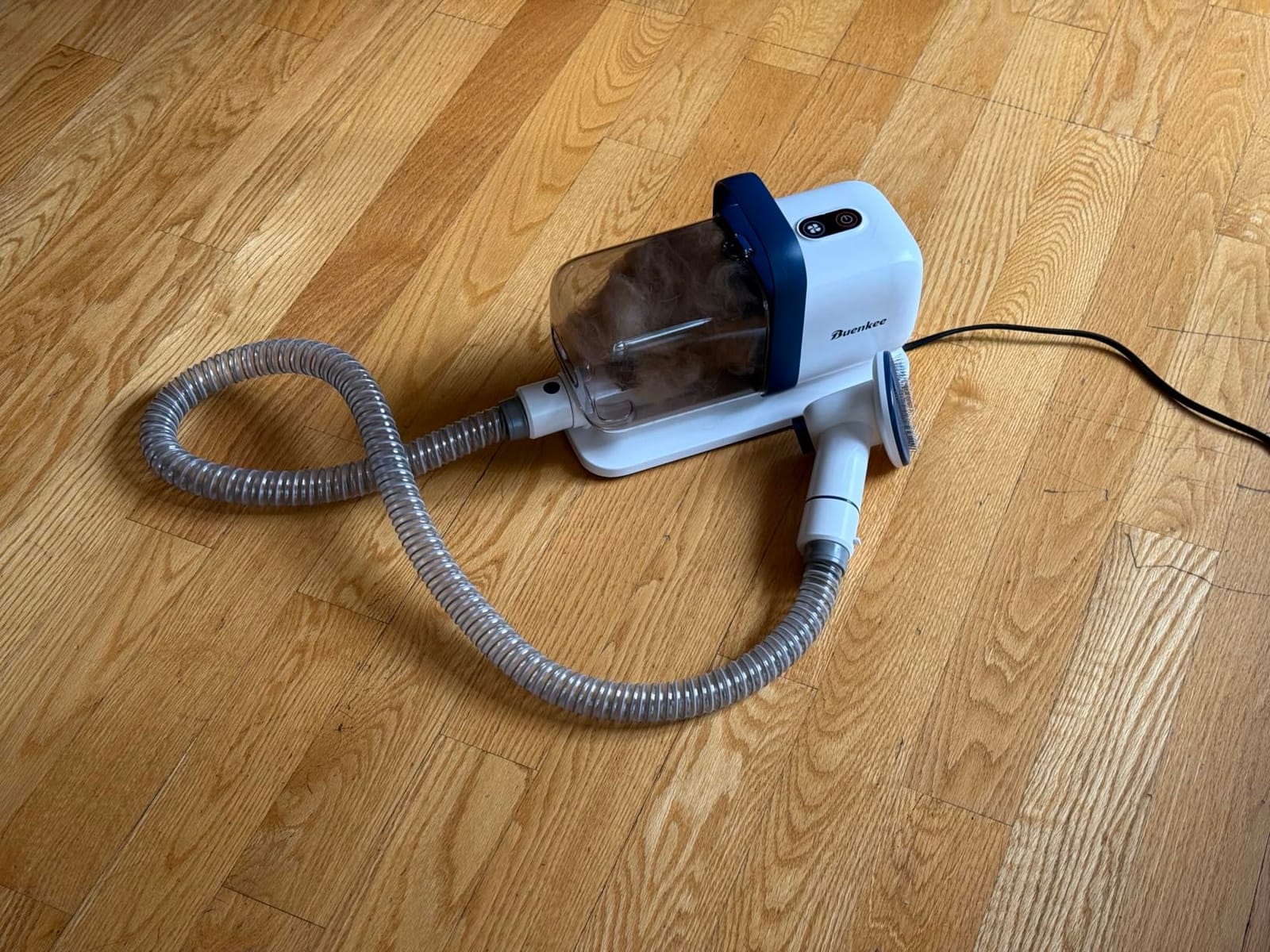 Buenkee Dog Grooming Vacuum Kit, 15000Pa Clipper, Shedding Brush, 2L, White customer photo 1