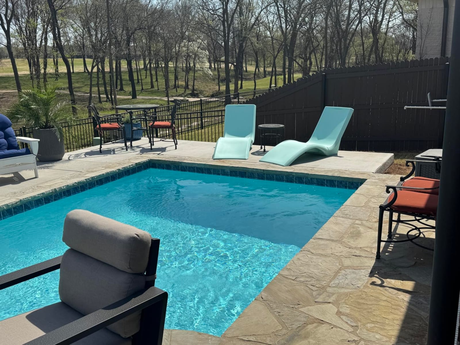 Step2 Vero Pool Lounger, Fade-Resistant, Waterproof Patio Furniture, Pool Lounge Chair for Sun Shelf, Use in Pools with Shelves Up to 12-Inches Deep or Outside Pool Deck, Weighted, White customer photo 2