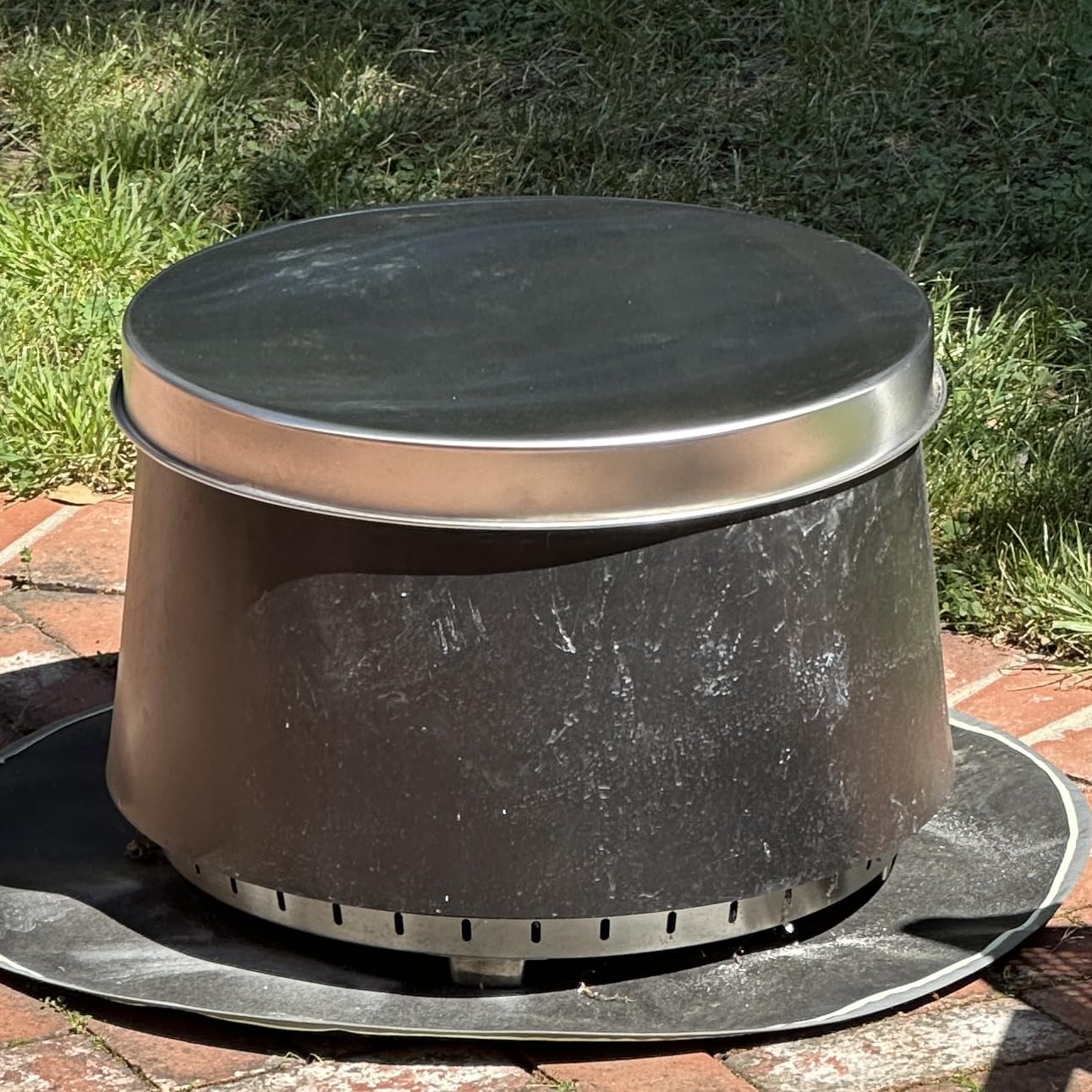 VEVOR Smokeless Fire Pit Stove Bonfire, H: 15.4 in x Dia: 19.3 in,Wood Burning Fireplaces with Removable Ash Pan, SUS430 Stainless Steel Inner Portable Outdoor Firepit, for Outdoor Patio Camping customer photo 2