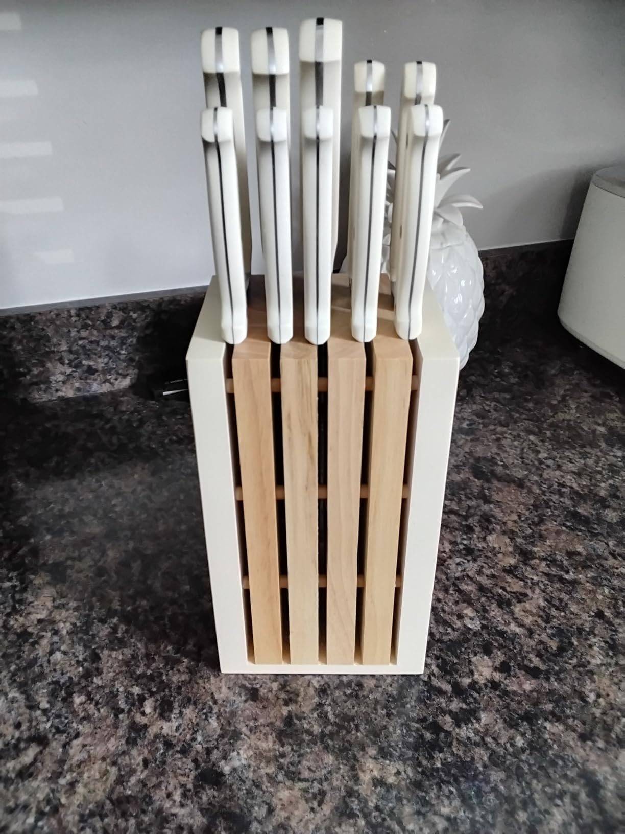 CAROTE 15-Piece Knife Set, Wood Block with Built-In Sharpener, Cream customer photo 1