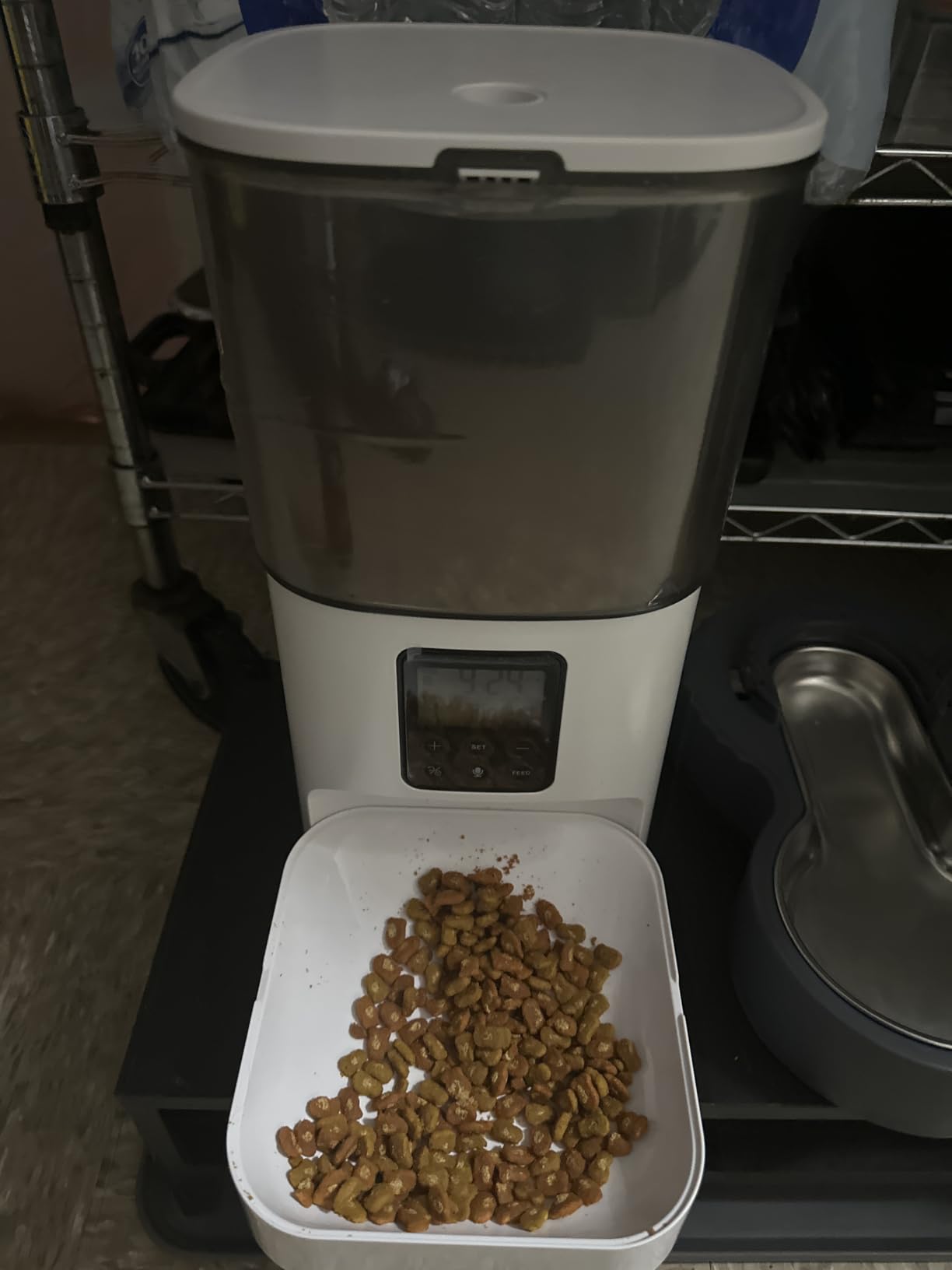 ANDOLL HOME Automatic Cat Feeder, 4L Cat Food Dispenser with 10s Voice Recorder, Pet Feeder up to 8 Meals per Day, Timed Dog Feeder with Dry Food Sealed Ring customer photo 1