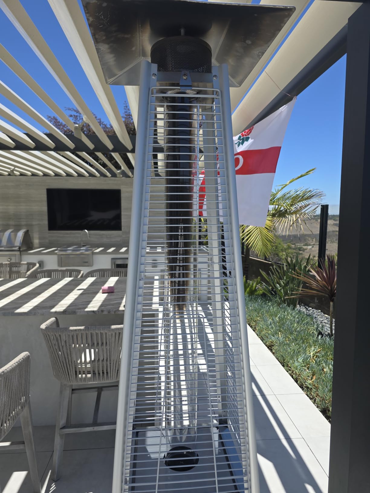 VEVOR Patio Heater for Outdoor Use, 48000BTU Pyramid Propane Heater w/Wheels, Quartz Glass Tube Outdoor Patio Flame Heater for Patio, Party, Backyard, Garden, Decoration, Hammered Bronze customer photo 1