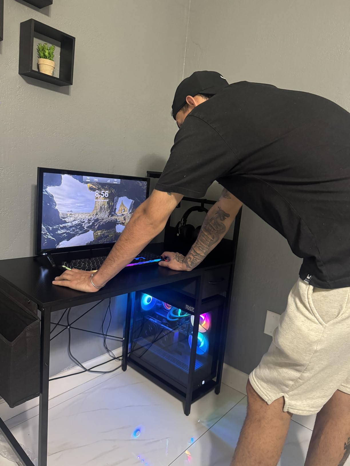 Grandder Gaming Desk 40 Inch with Power Outlet and LED Light, Computer Desk with Reversible Shelves and Storage Drawer, Pc Small Desk for Home Office Table with Bag, Carbon Fiber Black customer photo 1