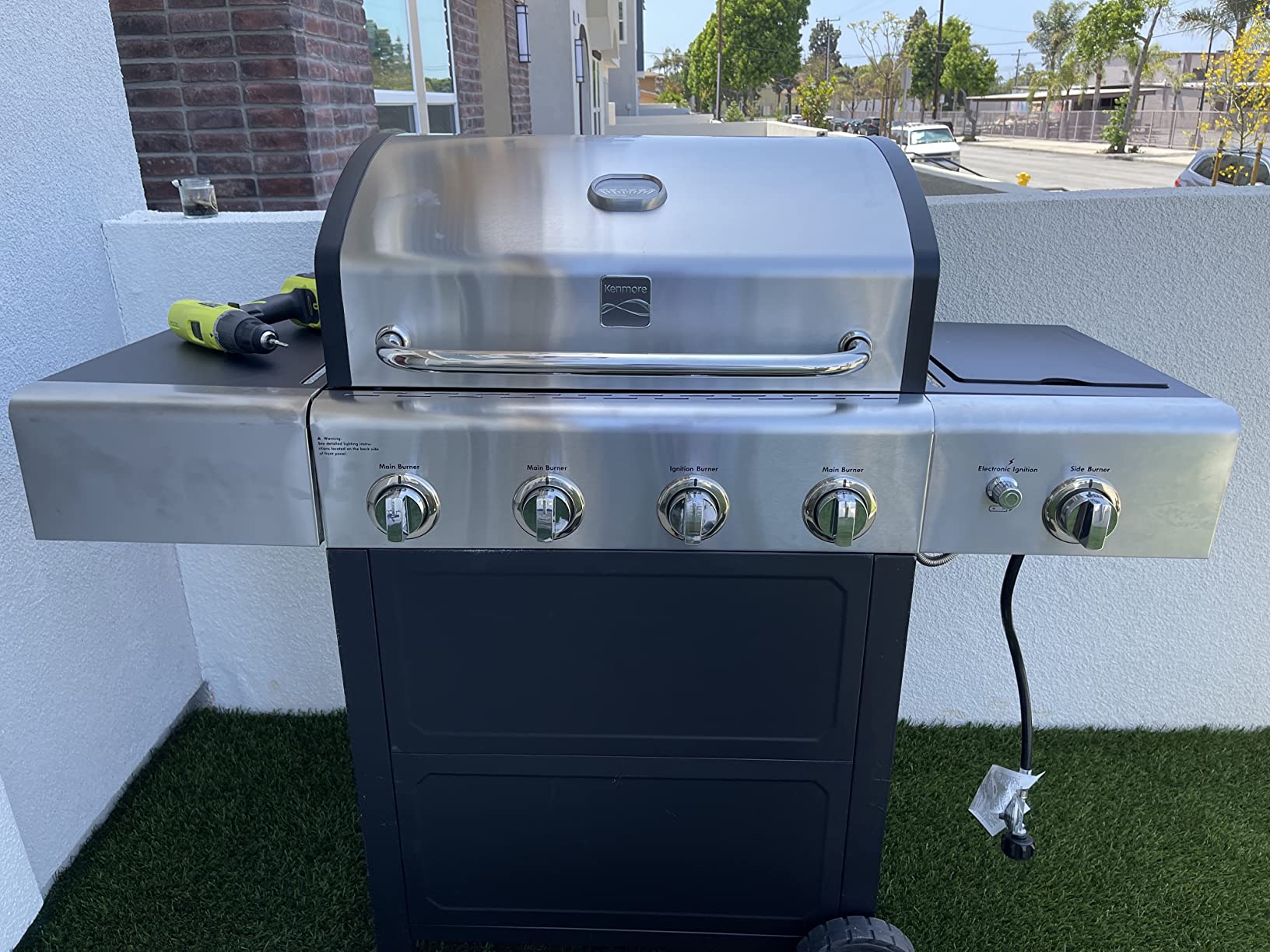 Kenmore BBQ Propane Gas Grill - 5 Burners with Side Burner & Searing Zone, 644 Sq. In. Stainless Steel Grill, 66,000 BTU, Ideal for Outdoor Cooking, Patio & Backyard, Black customer photo 1