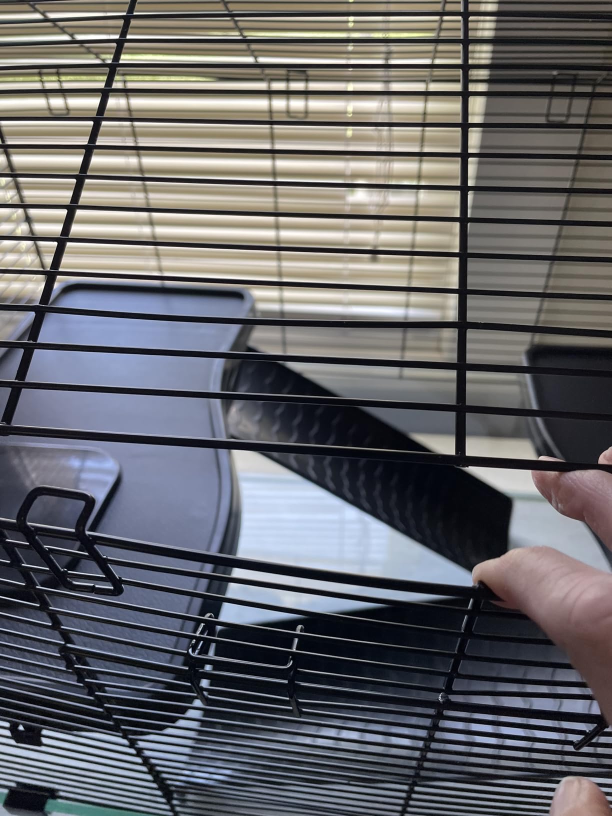 VEVOR Hamster Cage, 360°Viewing Transparent Hamster Habitats, Small Animal Cage, 29.5 x 17.3 x 24 in, Ventilated Pet Mouse Cages with Water Bottle, Portable Hamster House for Rats, Guinea Pigs customer photo 2