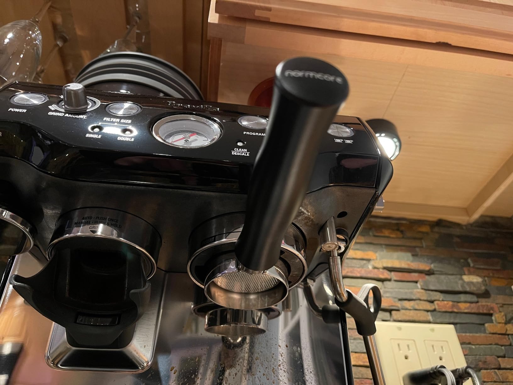 Normcore 58mm E61 Naked Portafilter for Lelit, Flair 58, ECM, Rocket, E61 Group Heads Machines, Bottomless Espresso Portafilter with 18g Basket, Genuine American Walnut Handle customer photo 2
