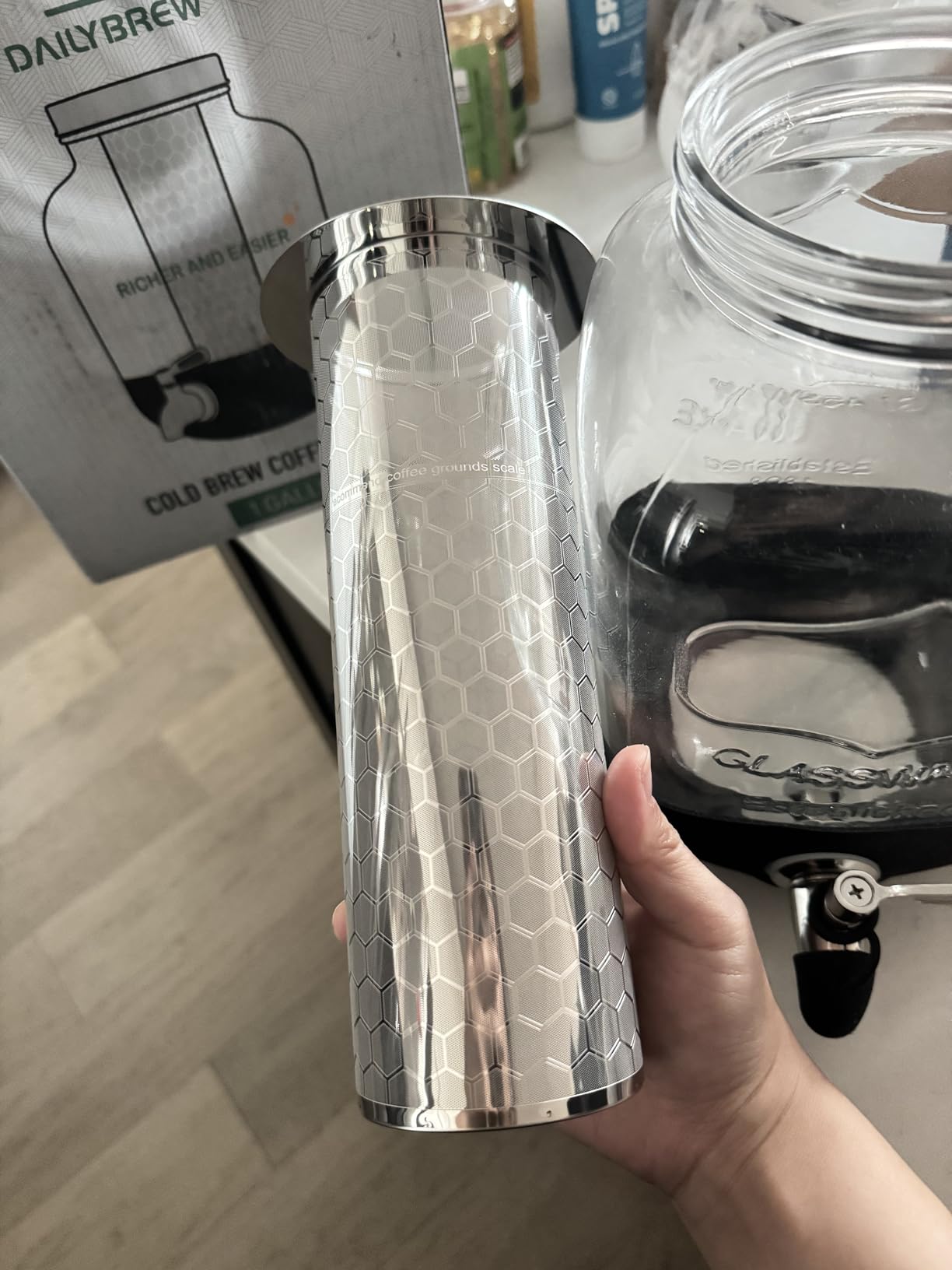 Cold Brew Coffee Maker, 1 Gallon Iced Coffee Maker With Stainless Steel Filter, Heavy Duty Glass Cold Brew Pitcher With Stainless Steel Spigot, Mason Jar Cold Brew Coffee Maker Fast Iced Tea Maker customer photo 1