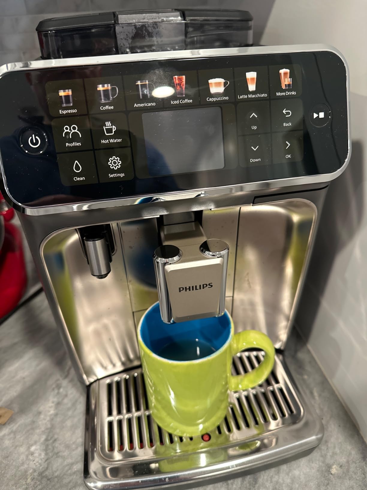 PHILIPS 4400 Series Fully Automatic Espresso Machine – 12 Hot & Iced Coffees, Quick-to-Clean LatteGo Milk System, SilentBrew, QuickStart, Ceramic Grinder, Black Chrome (EP4447/90) customer photo 1
