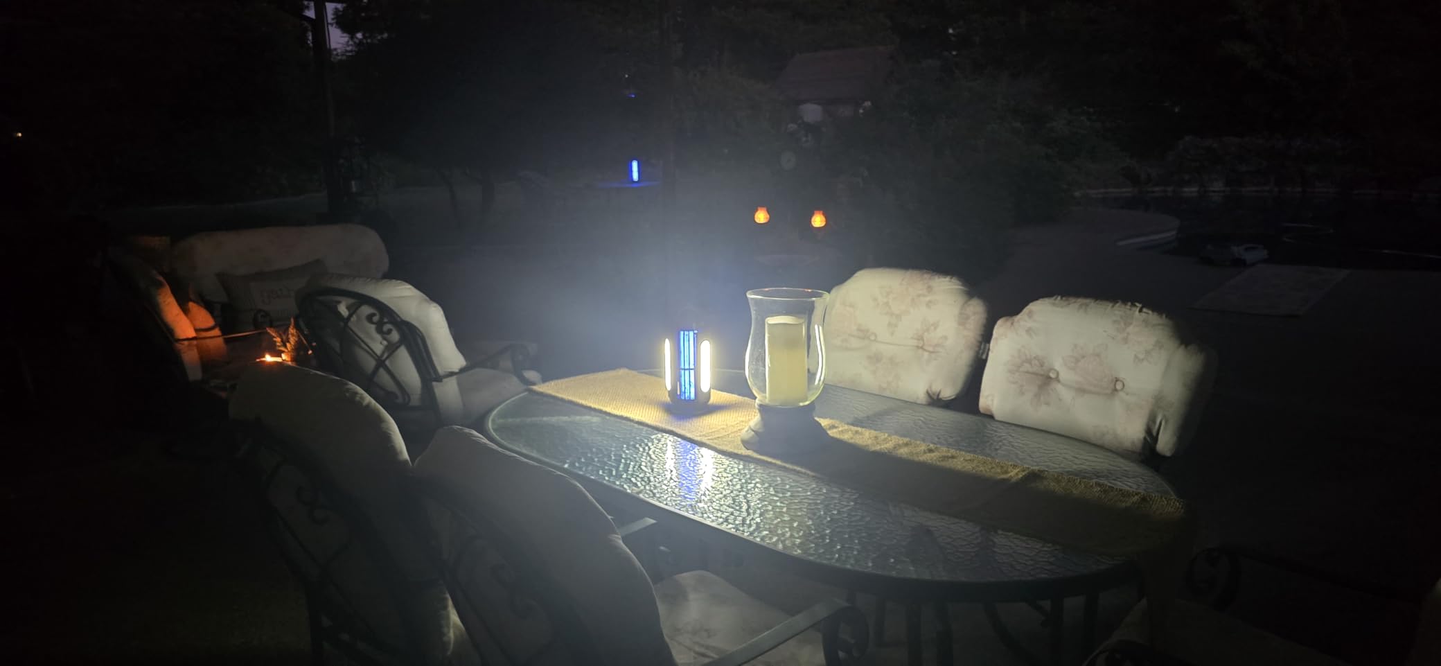 TYPEC 2 Pack Solar Bug Zapper, 3 Solar Charging Panels, 4200V Mosquito Zapper, Auto On/Off LED Light, IP67 Waterproof, USB-C & Solar Powered, Indoor Outdoor Insect Killer for Yard Patio Garden customer photo 1