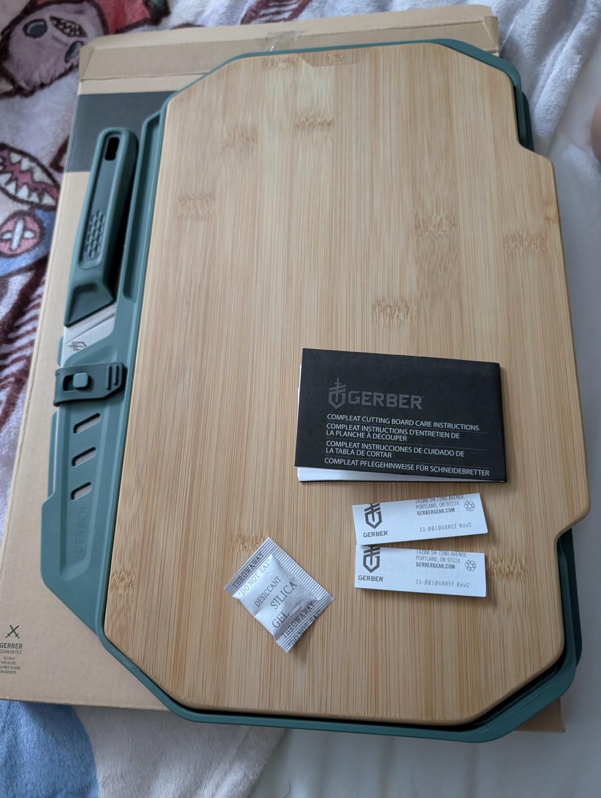 Gerber Gear ComplEAT Cutting Board Set - Cutting Board Kit with Polypropylene & Bamboo Cutting Boards - Features Paring Knife & Chef's Knife for camping picnics and outdoors customer photo 2