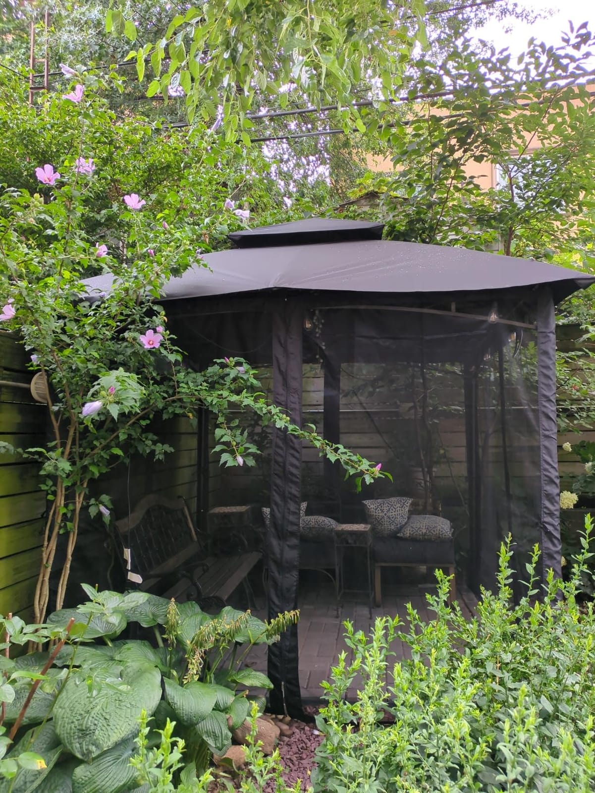 MASTERCANOPY 11x11 ft Heavy Duty Patio Gazebo with Netting Walls, Black customer photo 1