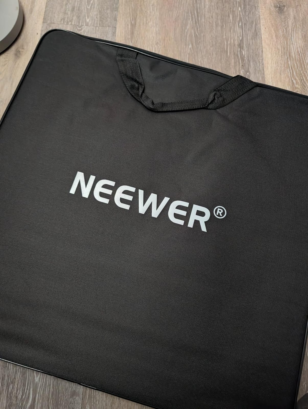 NEEWER RB18B 18