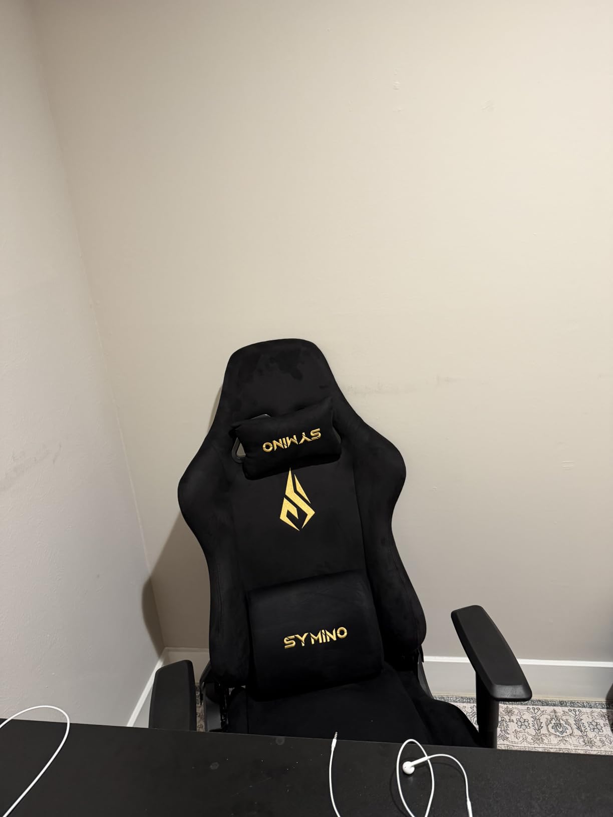 Symino Ergonomic Gaming Chair with 155° Recline & Footrest customer photo 1