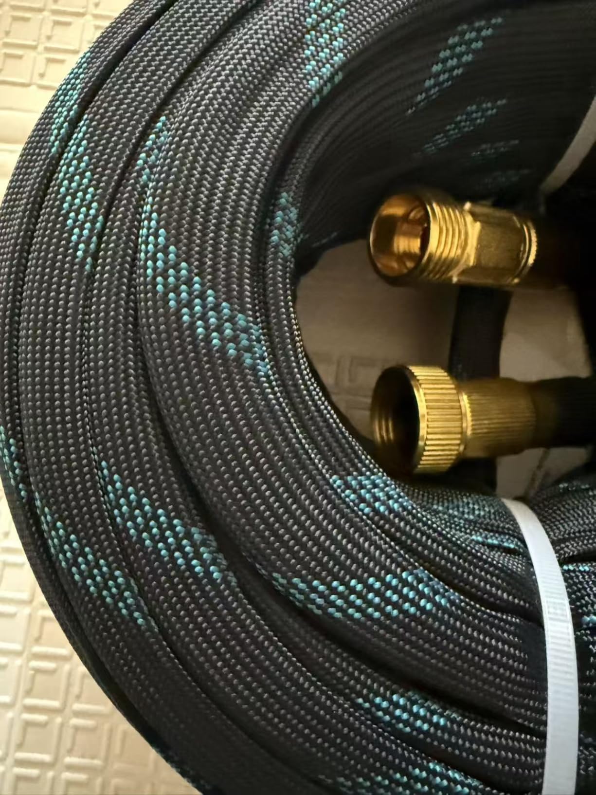 100ft Garden Hose, Non-Expandable & Burst-Resistant Water Hose, Durable 3/4